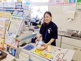 日本24小时便利店储备干部工作招聘