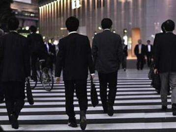 在日本工作的外籍人士要交多少税